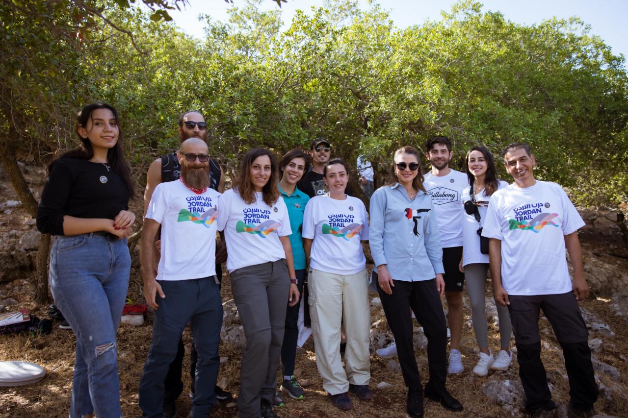 الملكة رانيا تشارك في جزء من مسار درب الأردن في برقش